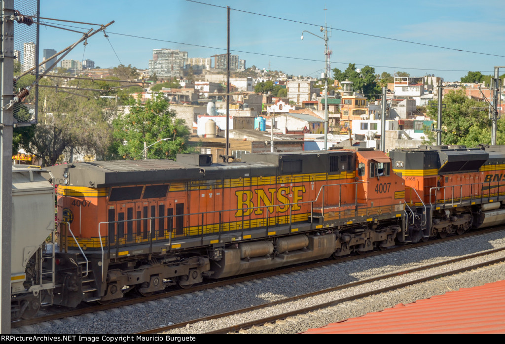 BNSF C44-9W Locomotive